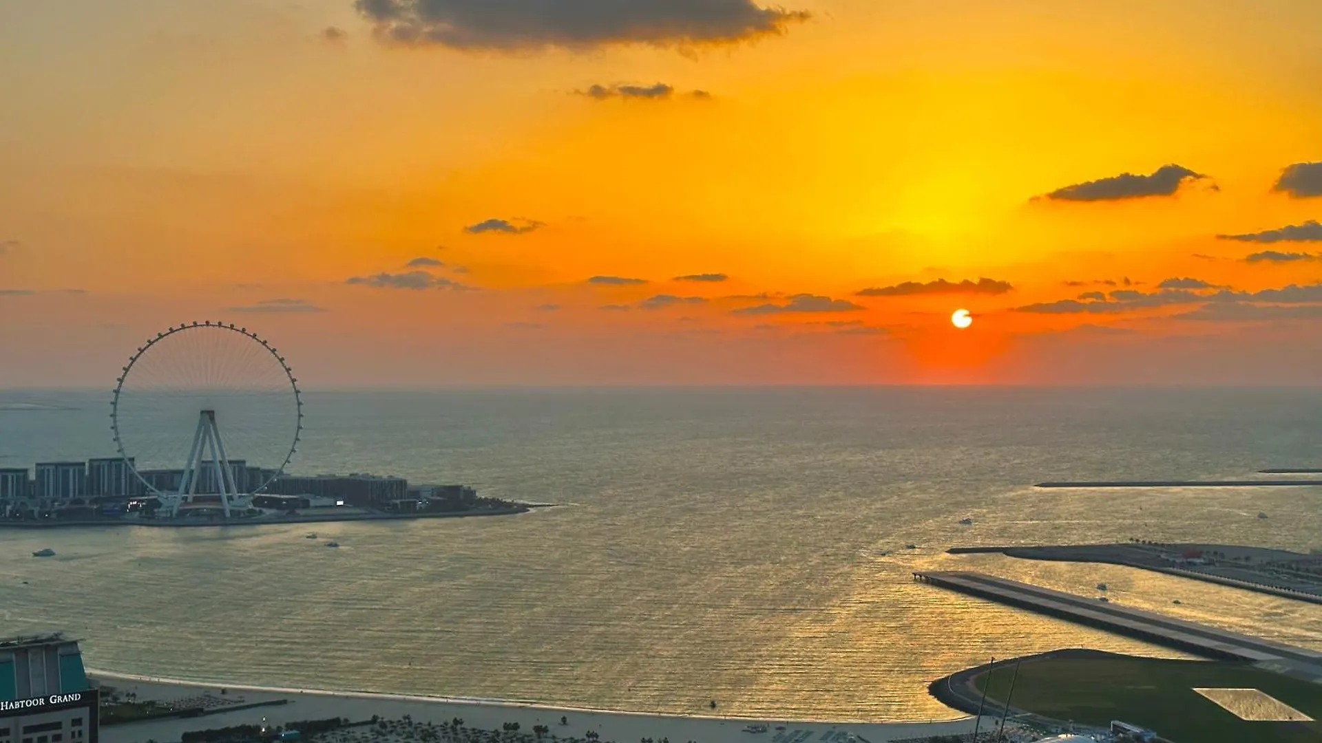 Huzz 59 - La Maison Blanche Dubai