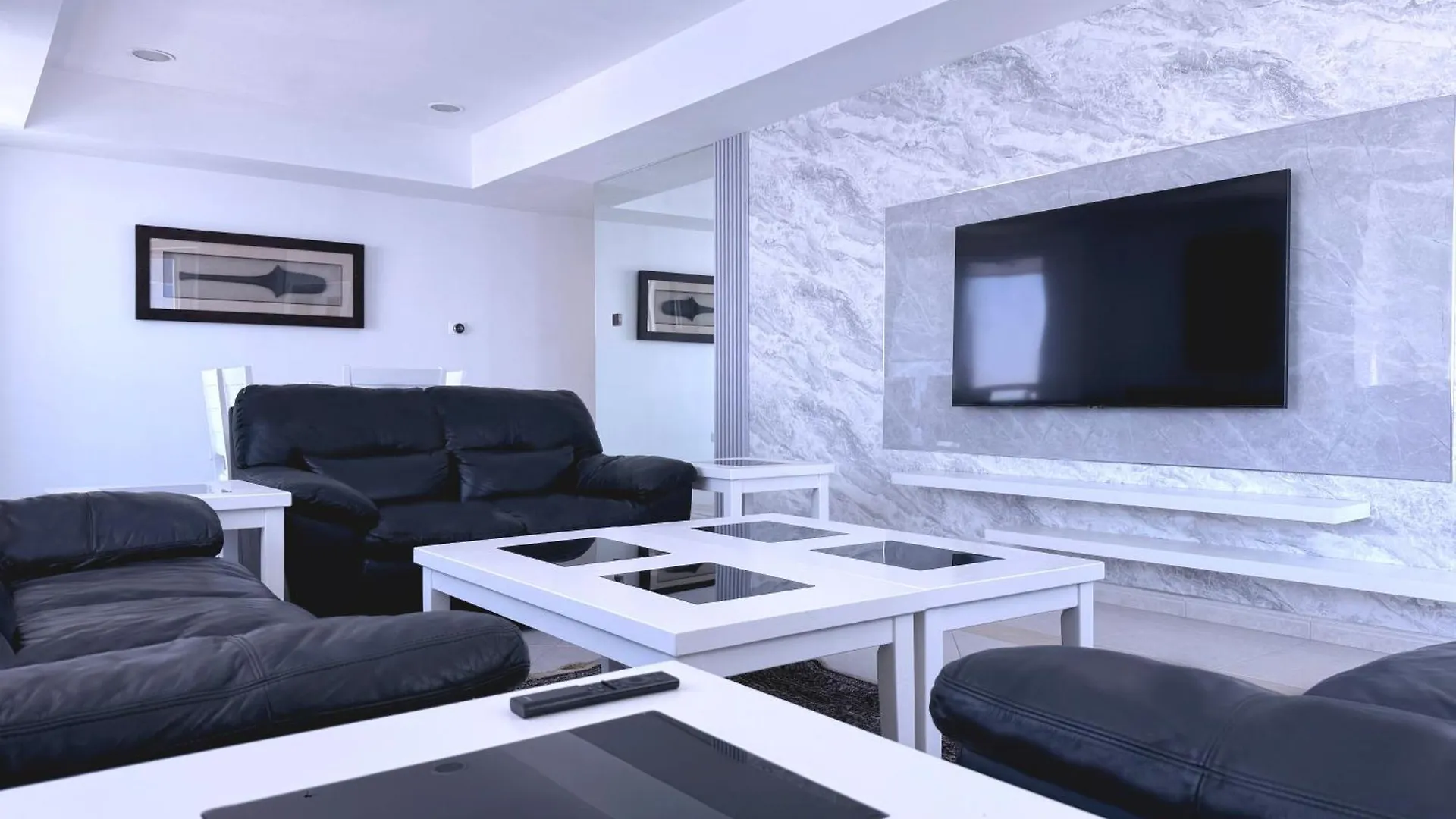 Apartamento Huzz 59 - La Maison Blanche Dubai